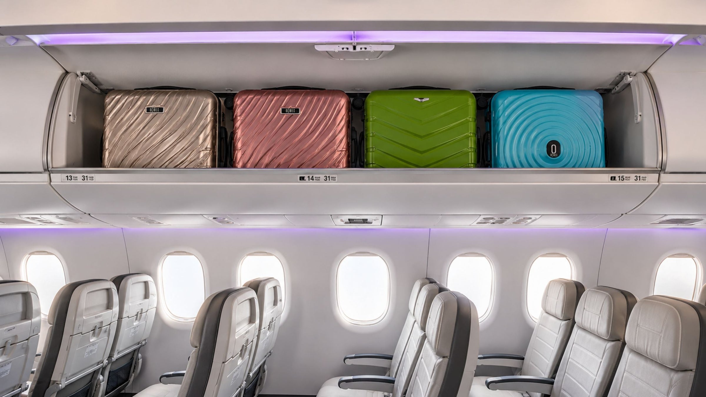ROWEX Check-in-Koffer und Kofferset im modernen Flughafenterminal für internationale Reisen